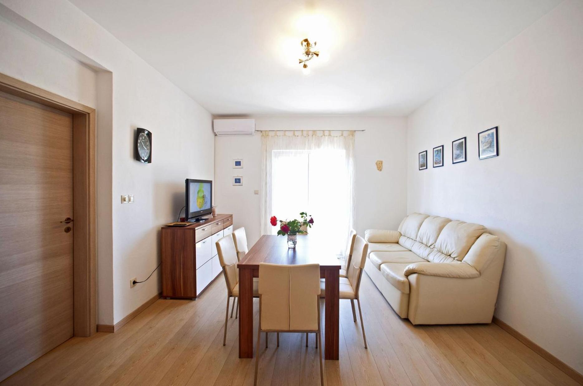 Apartments With A Parking Space Gornje Selo, Solta - 15545 Grohote Quarto foto