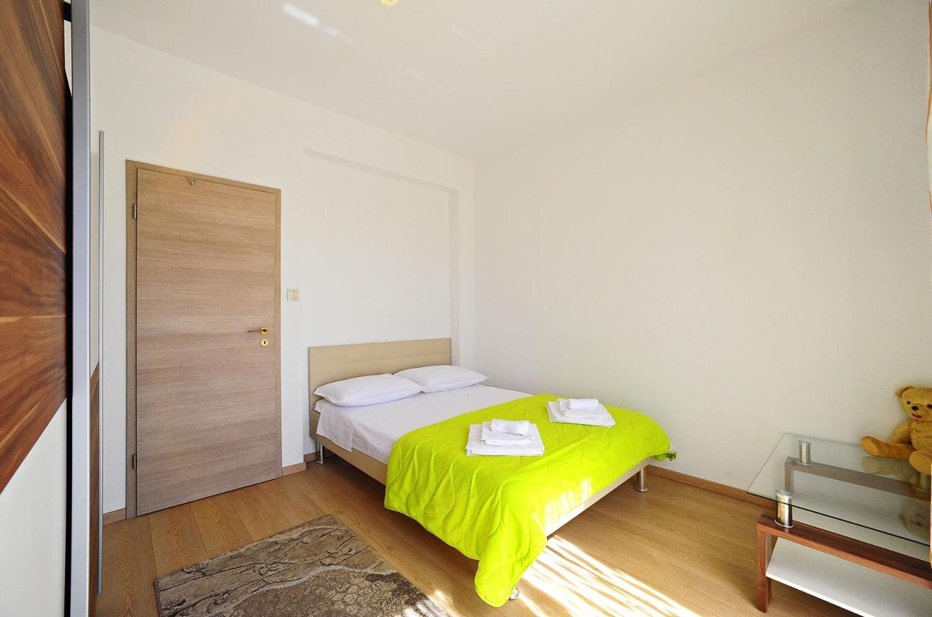 Apartments With A Parking Space Gornje Selo, Solta - 15545 Grohote Quarto foto